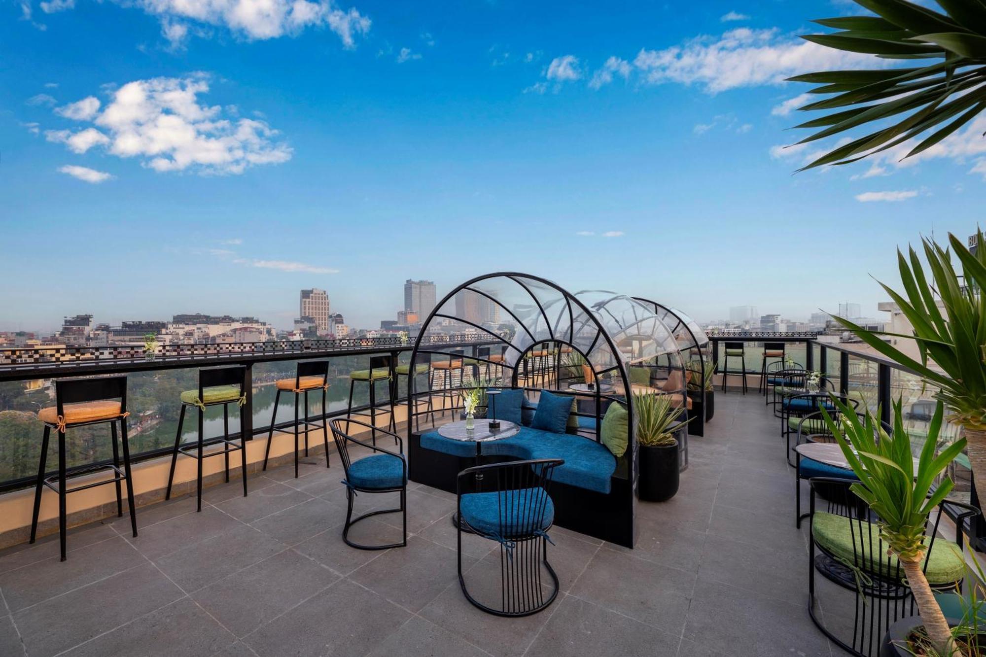 Le Premier Hotel & Rooftop Bar Hanoi Exterior photo