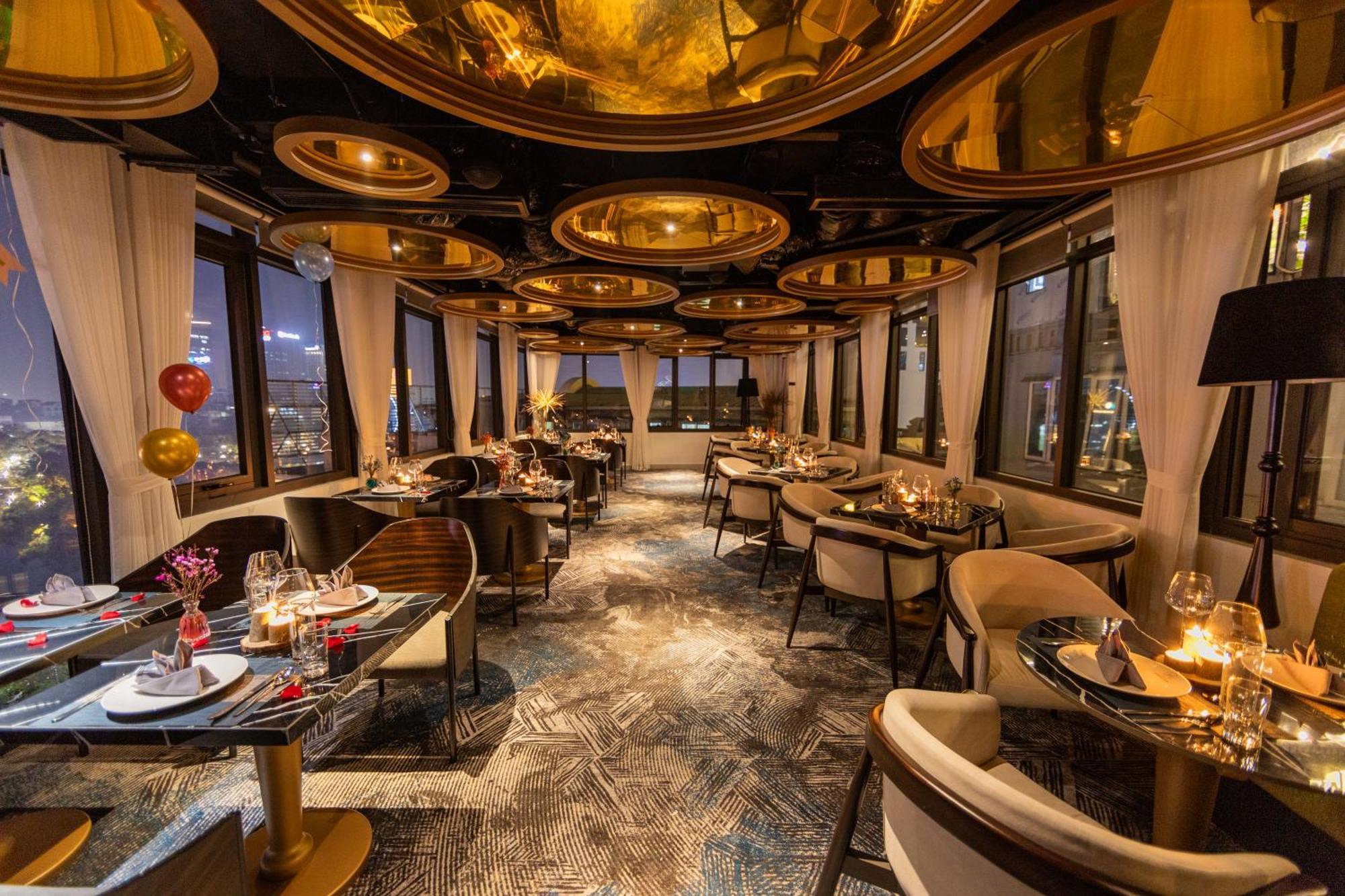 Le Premier Hotel & Rooftop Bar Hanoi Exterior photo